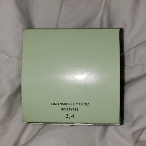 Clinique Super defense Moisturizer - Picture 2 of 2